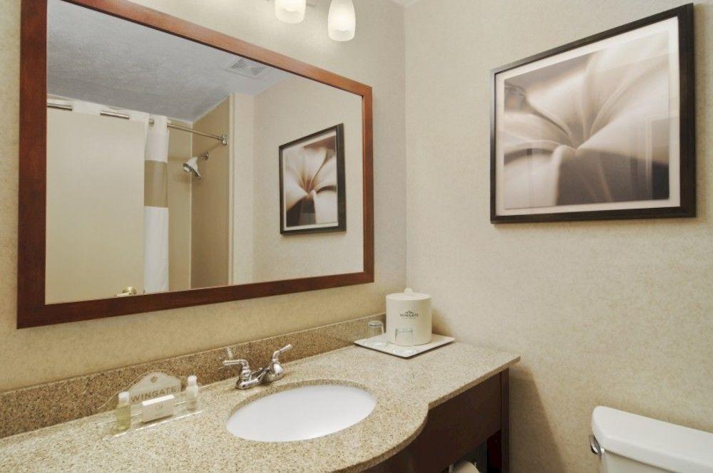 Comfort Inn & Suites Columbus North Bagian luar foto