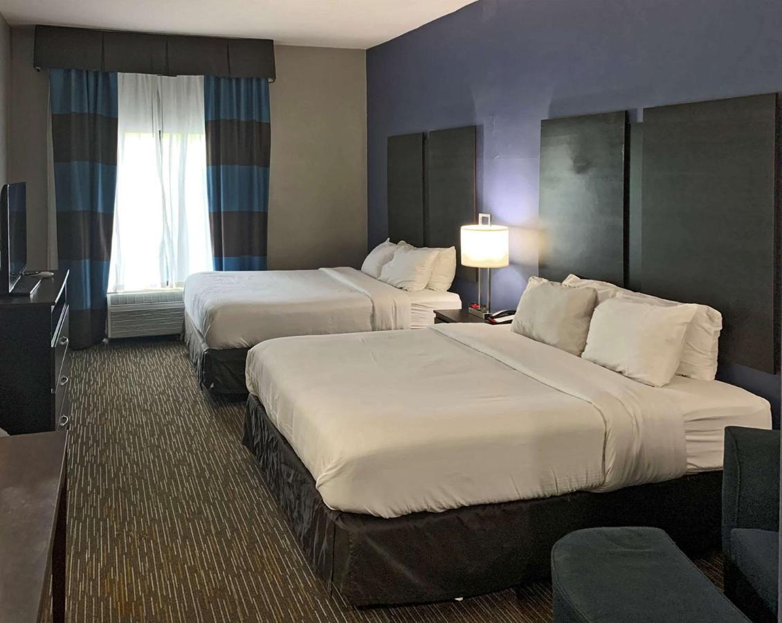 Comfort Inn & Suites Columbus North Bagian luar foto